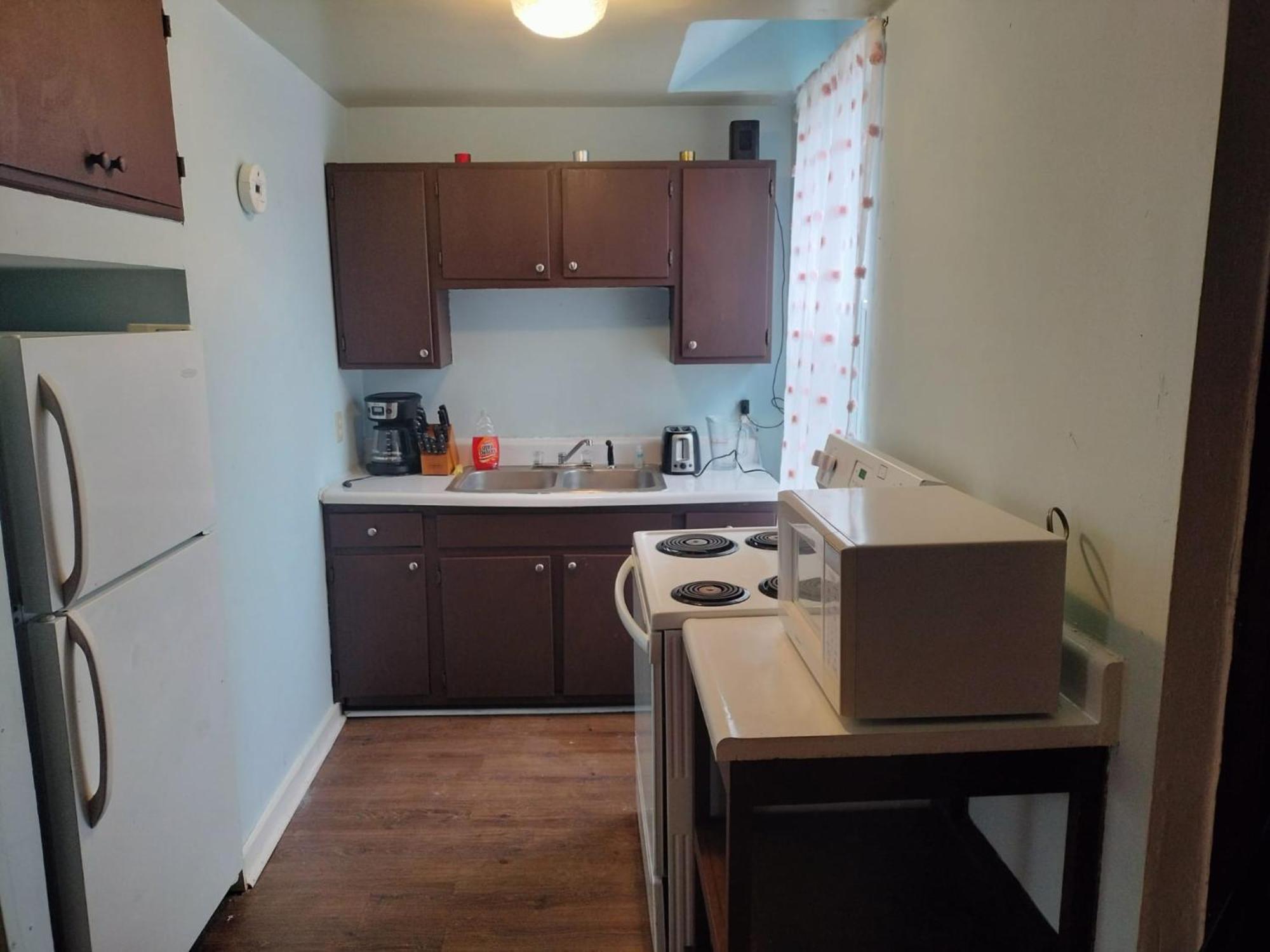 Apartment In Downtown *