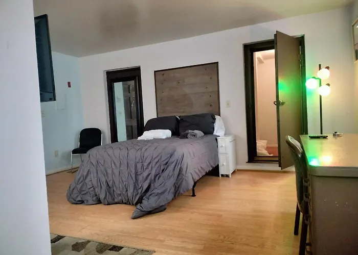 Studio In Downtown Frederick